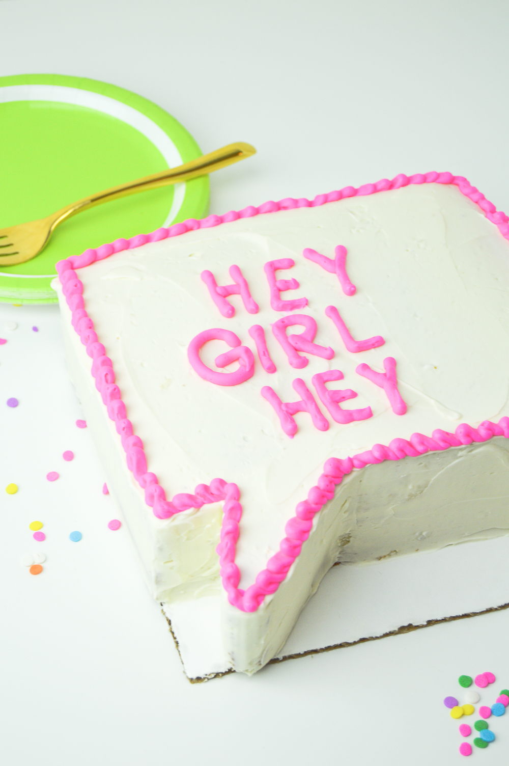 DIY Quote Bubble Cake | www.clubcrafted.com
