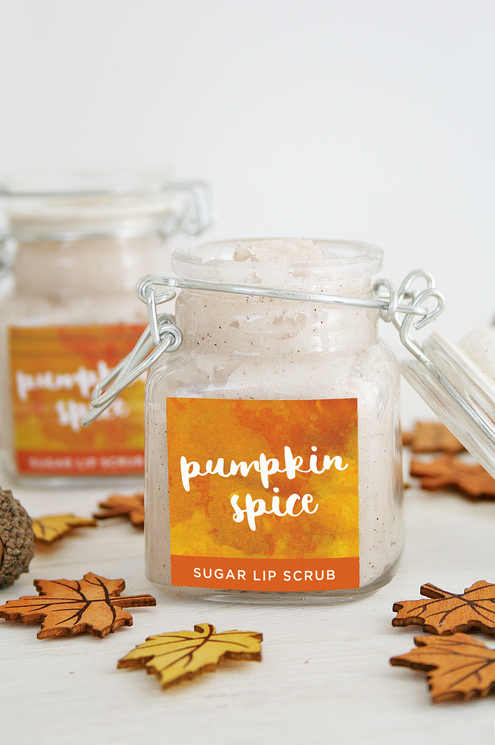 DIY Pumpkin Spice Sugar Lip Scrub | Club Crafted