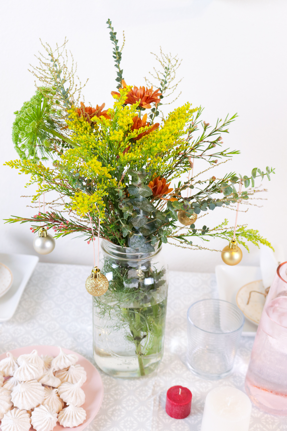 Holiday Table Decor | Club Crafted