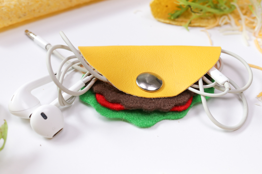 DIY Taco Headphone Organizer | Club Crafted