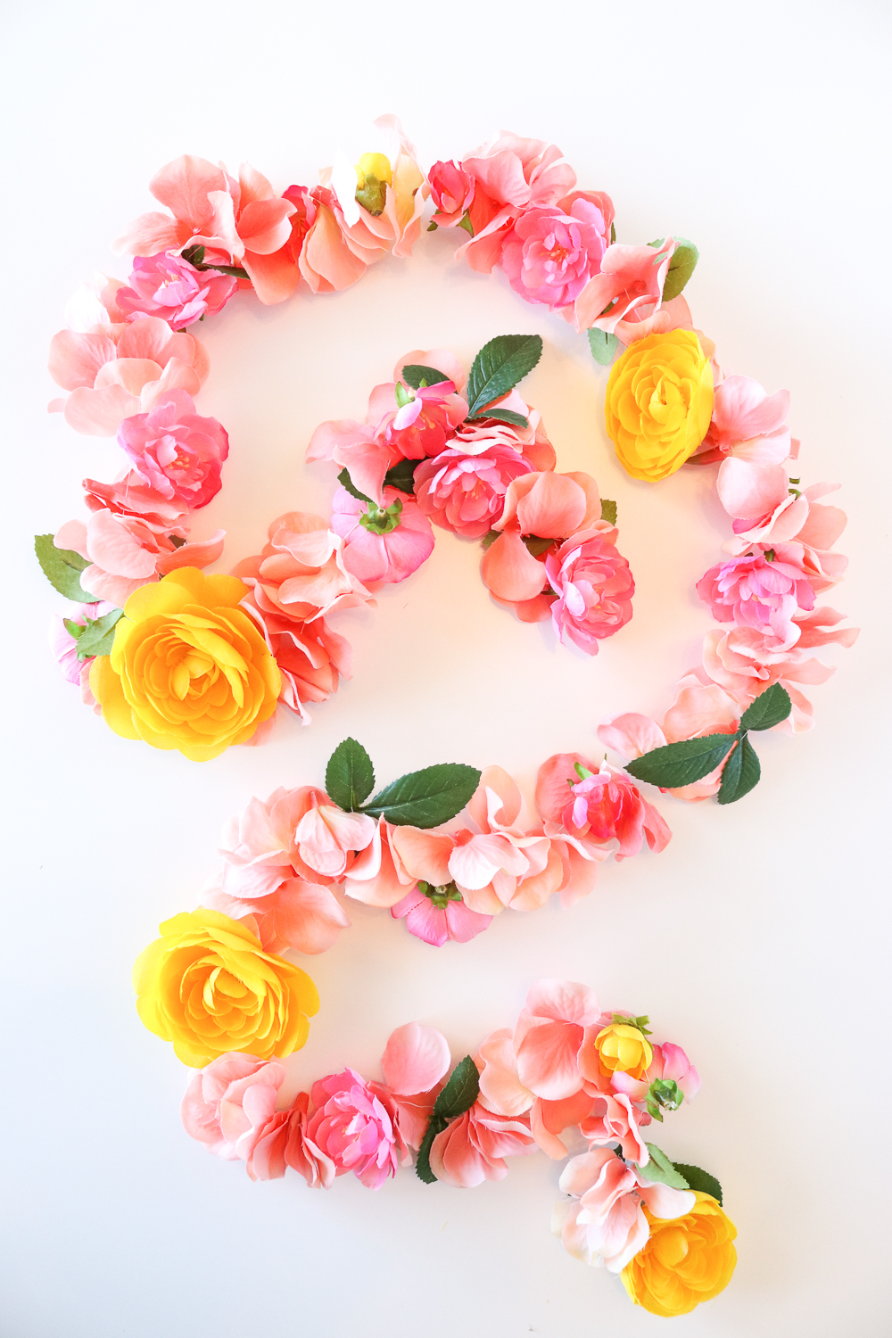 DIY Floral Garland for Spring | Club Crafted