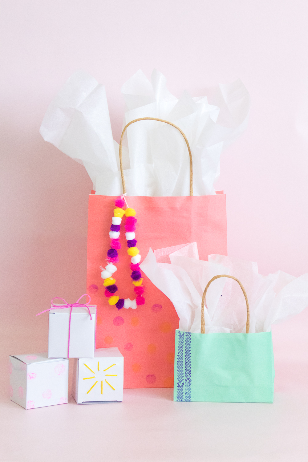 A guide to sustainable gift wrapping — Shift