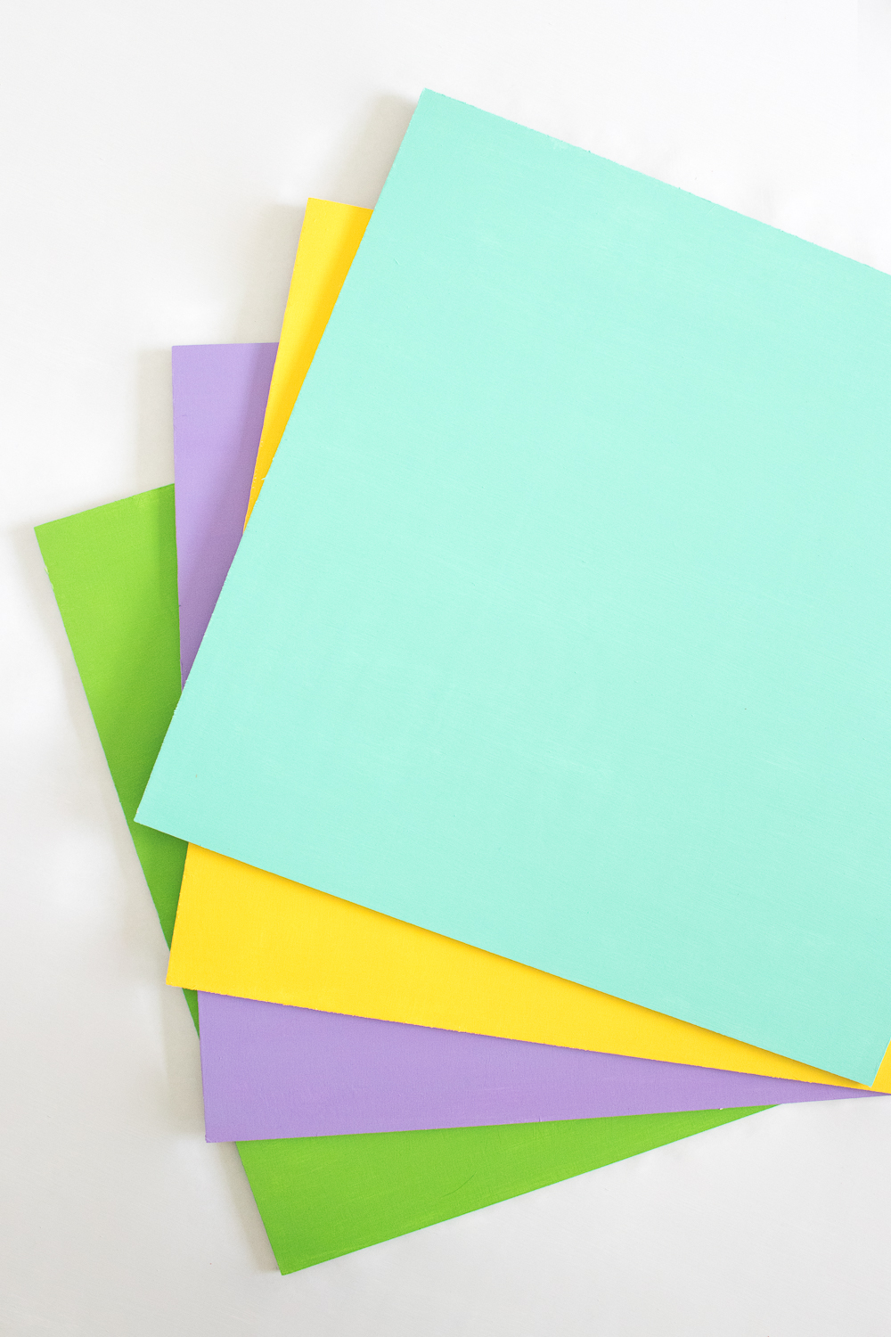 How to Make your Own Colorful Photography Backgrounds | Club Crafted