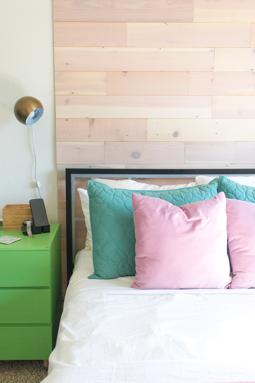 Renter-Friendly DIY Plank Accent Wall | Club Crafted