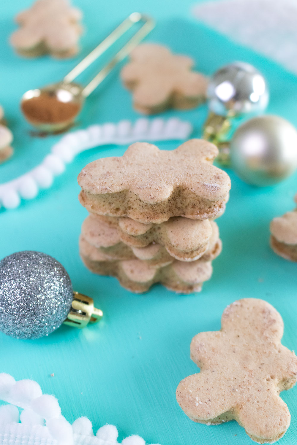 Gingerbread Man Marshmallows | Club Crafted