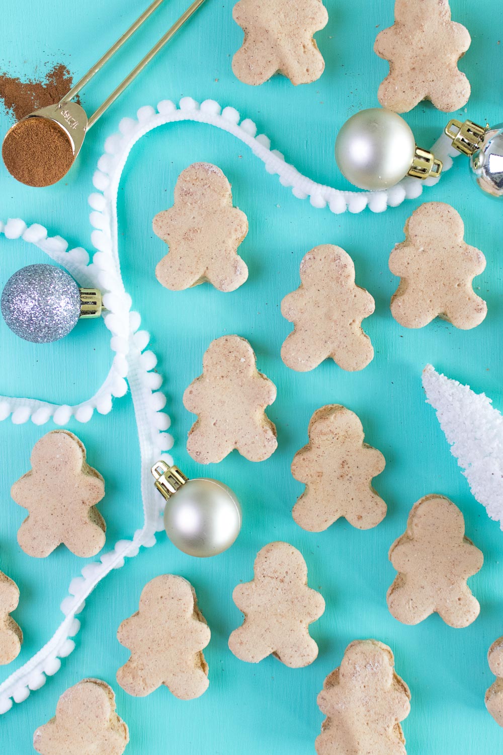 Gingerbread Man Marshmallows | Club Crafted