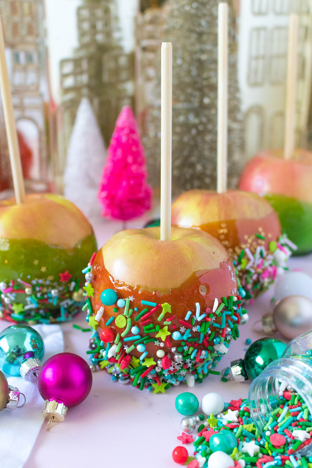 Christmas Candy Apples | Club Crafted