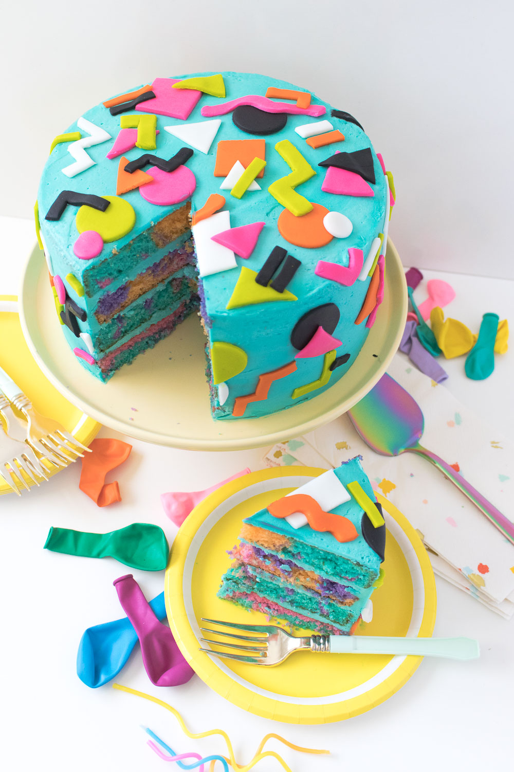 Throwback! Tie Dye 90s-Inspired Cake | Club Crafted