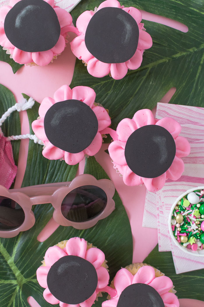 Floral Sunglasses Cupcakes | Club Crafted