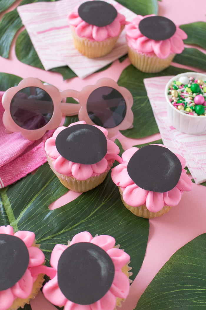 Floral Sunglasses Cupcakes | Club Crafted