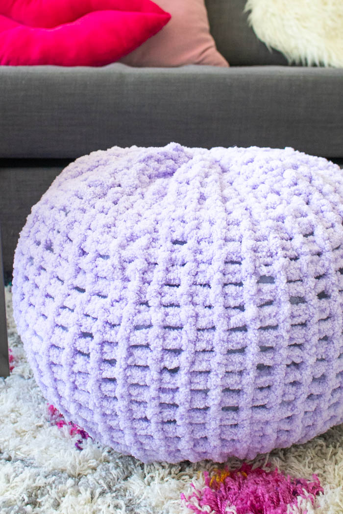 Easy Diy How To Finger Knit A Floor Pouf Club Crafted