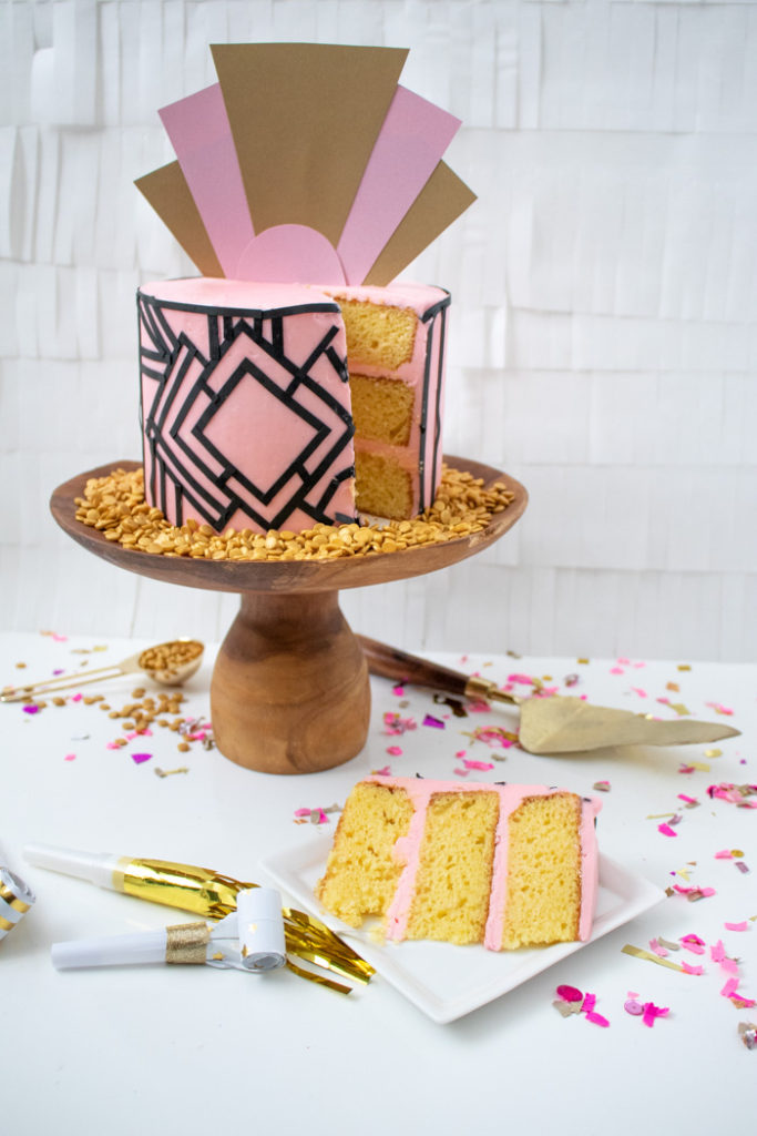 How To Decorate An Art Deco Cake For New Year'S Eve | Club Crafted