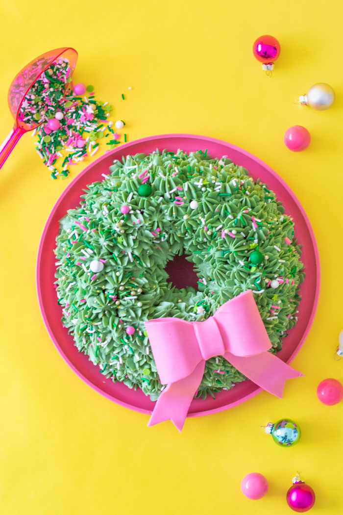 Simple Wreath Bundt Cake for Christmas | Club Crafted