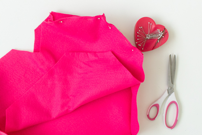 DIY Felt Heart Tote Bag for Valentine's Day | Club Crafted