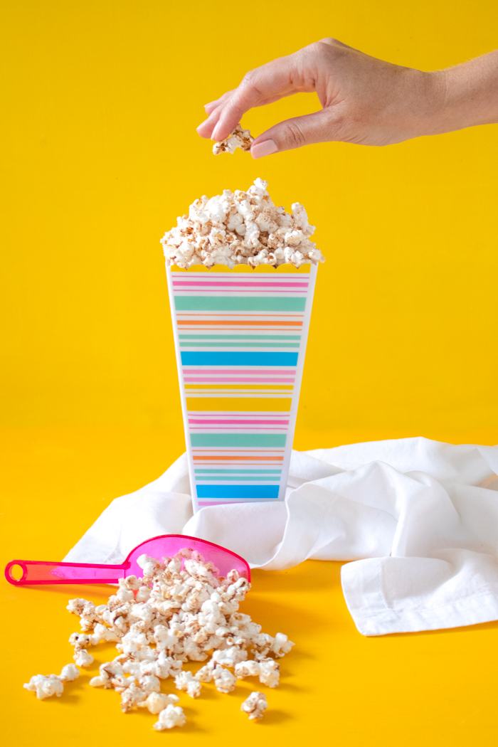 Easy Snickerdoodle Popcorn | Club Crafted