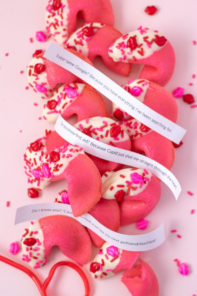 Valentine's Day Pick-Up Line Cookies (Fortune Cookies) | Club Crafted