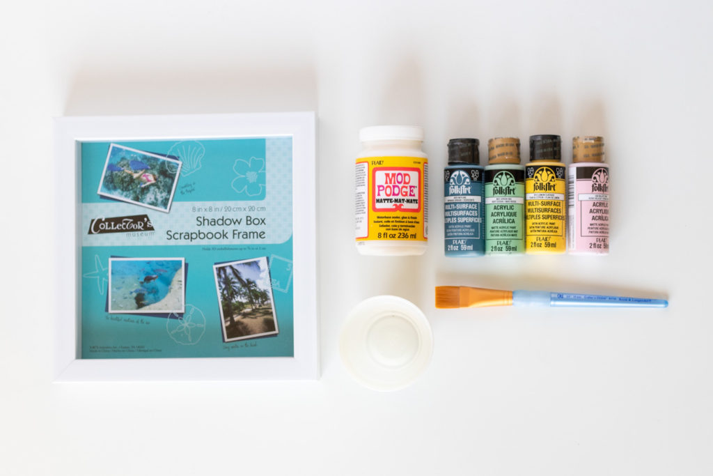 DIY Fluid Painted Marbled Tray from a Photo Frame | Club Crafted