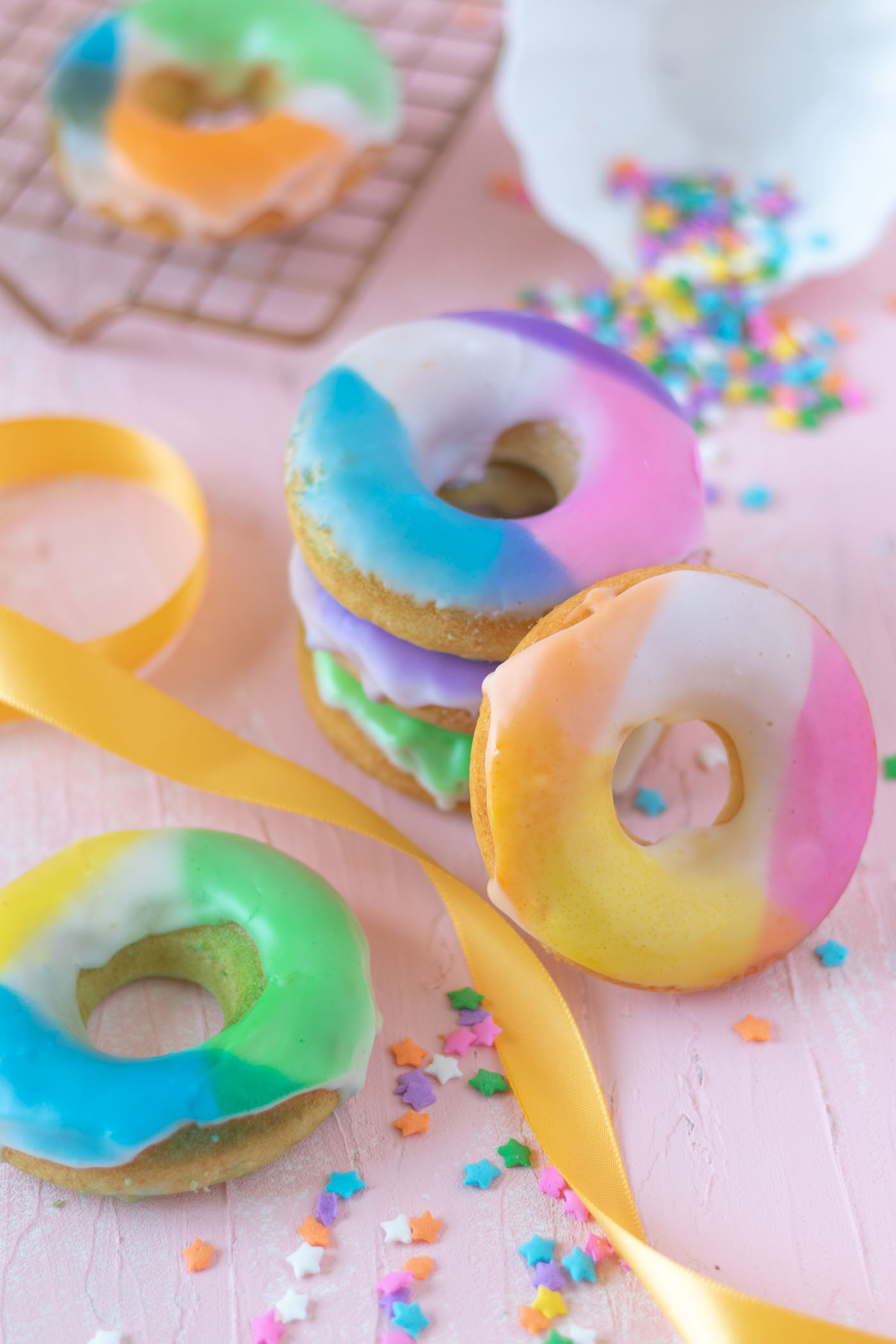 Easy Color Blocked Donuts | Club Crafted