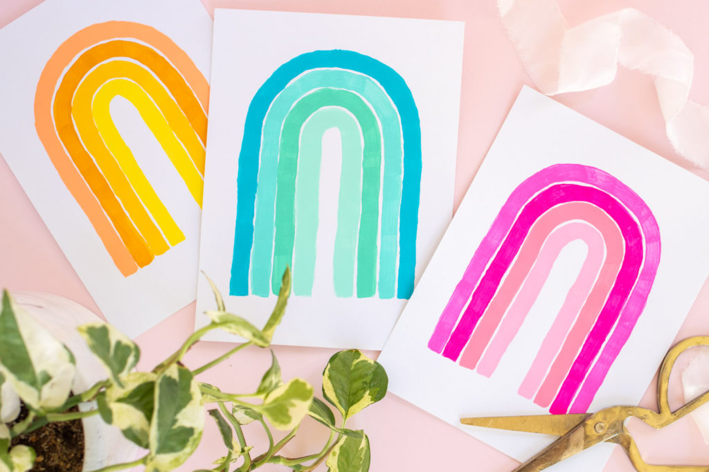 5-Minute Wall Art Idea! DIY Monochromatic Rainbow Art // Decorate with simple hand-painted monochromatic rainbows to make custom wall art in minutes! #wallart #homedecor #rainbows #papercrafts #cardstock #painting #monochromatic