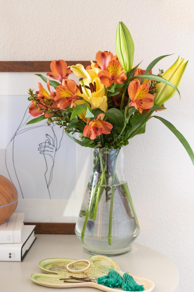 DIY Closet Door Makeover with Wallpaper + My Bedroom Refresh for Fall with Wayfair // How to use removable wallpaper for a rental-friendly closet door makeover that makes a statement! Plus, see how to update your bedroom for fall with small accents that make a big difference! #ad #homedecor #closetdoors #wallpaper #bedroom #falldecor #rentalfriendly #diydecor #roommakeover