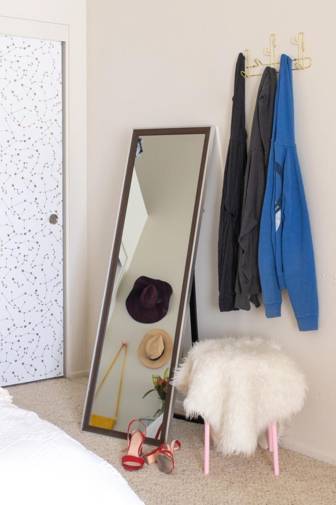 DIY Closet Door Makeover with Wallpaper + My Bedroom Refresh for Fall with Wayfair // How to use removable wallpaper for a rental-friendly closet door makeover that makes a statement! Plus, see how to update your bedroom for fall with small accents that make a big difference! #ad #homedecor #closetdoors #wallpaper #bedroom #falldecor #rentalfriendly #diydecor #roommakeover