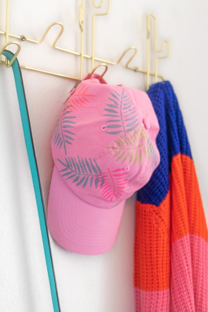 DIY Palm Leaf Baseball Cap Makeover //
