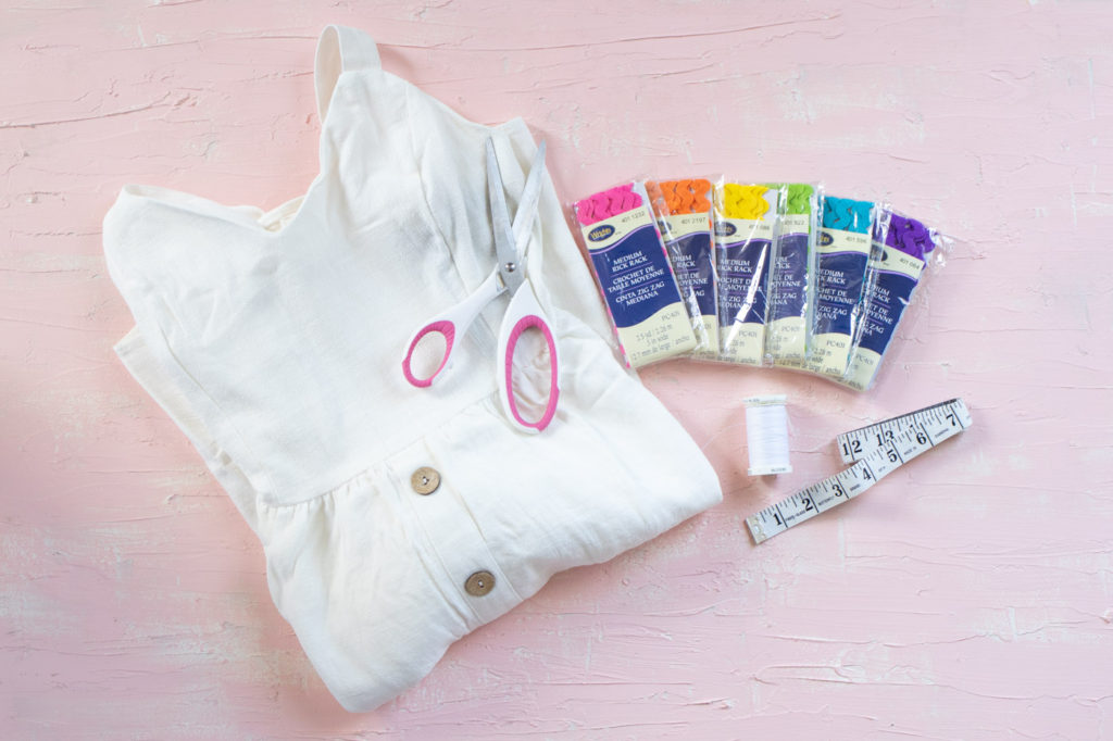 DIY Rainbow RickRack Dress // How to Sew RickRack // Learn the easy way to sew rick rack with this sewing tutorial to update a dress for summer with cute rainbow trim! #sewing #womensfashion #rickrack #howtosew #rainbow #fabricprojects #diyideas