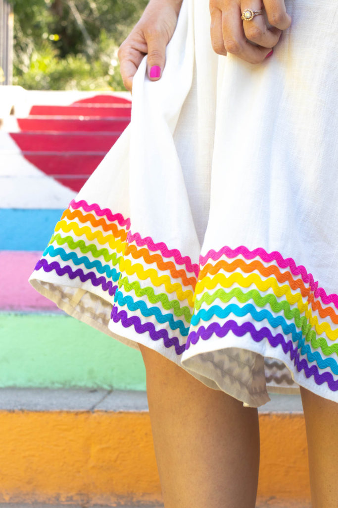 DIY Rainbow RickRack Dress // How to Sew RickRack // Learn the easy way to sew rick rack with this sewing tutorial to update a dress for summer with cute rainbow trim! #sewing #womensfashion #rickrack #howtosew #rainbow #fabricprojects #diyideas