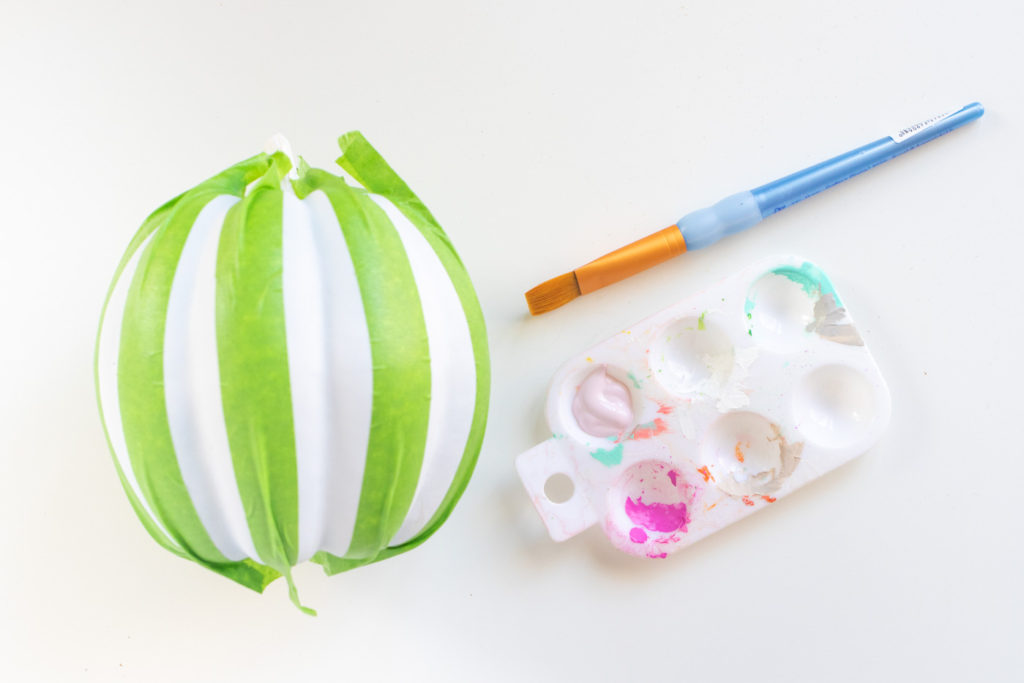 Painted Pumpkin Idea! DIY Gingham Pumpkins // Decorate pumpkins with a fun gingham pattern to decorate for Halloween with color! Use two-tone paints to make colorful Halloween decor 🎃 #pumpkin #halloween #halloweendiy #painting #gingham #diydecor #holidaydiy #falldecor #falldiy