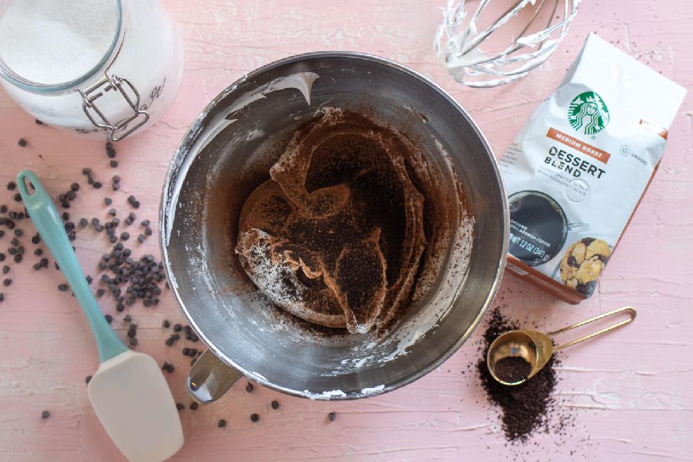 Easy Mocha Meringues // Make easy coffee-flavored meringues with Starbucks Dessert Blend ground coffee from Pavilions! #ad These homemade meringues are flavored with chocolate and fresh ground coffee for a perfect balance of flavors that compliment your morning cup of coffee perfectly! #coffee #meringue #chocolate #easyrecipes #easydessert #5ingredientrecipes #coffeelovers #coffeeaddict