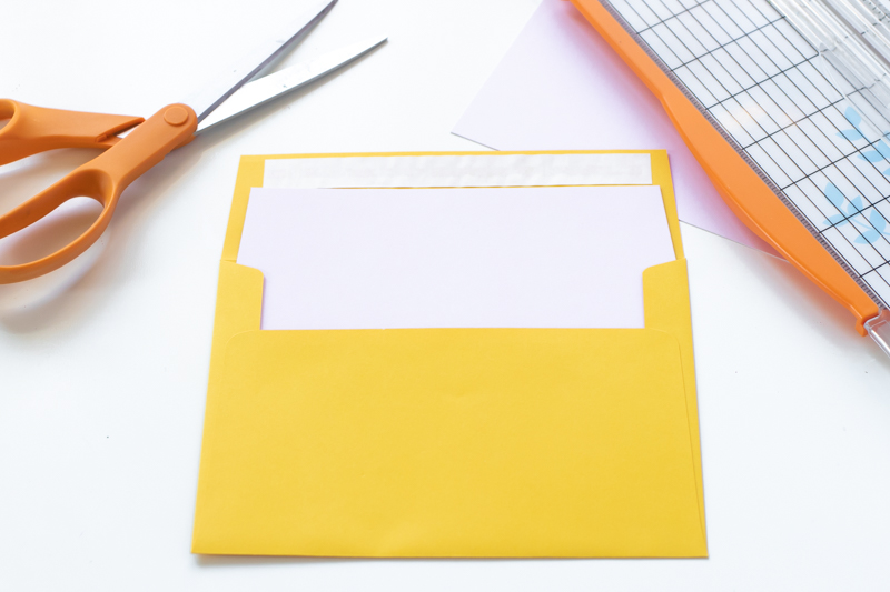 DIY Floral Stamped Envelope Liners // Make DIY wedding stationary with these stamped envelope liners using a large floral stamp and inks from RubberStamps.com! Custom envelope liners are the perfect way to make elegant event stationary. Click through for the easy DIY tutorial #ad #weddingdiy #weddingcrafts #papercrafts #stamping #weddingstationary #diystationary #cardmaking #partydiy