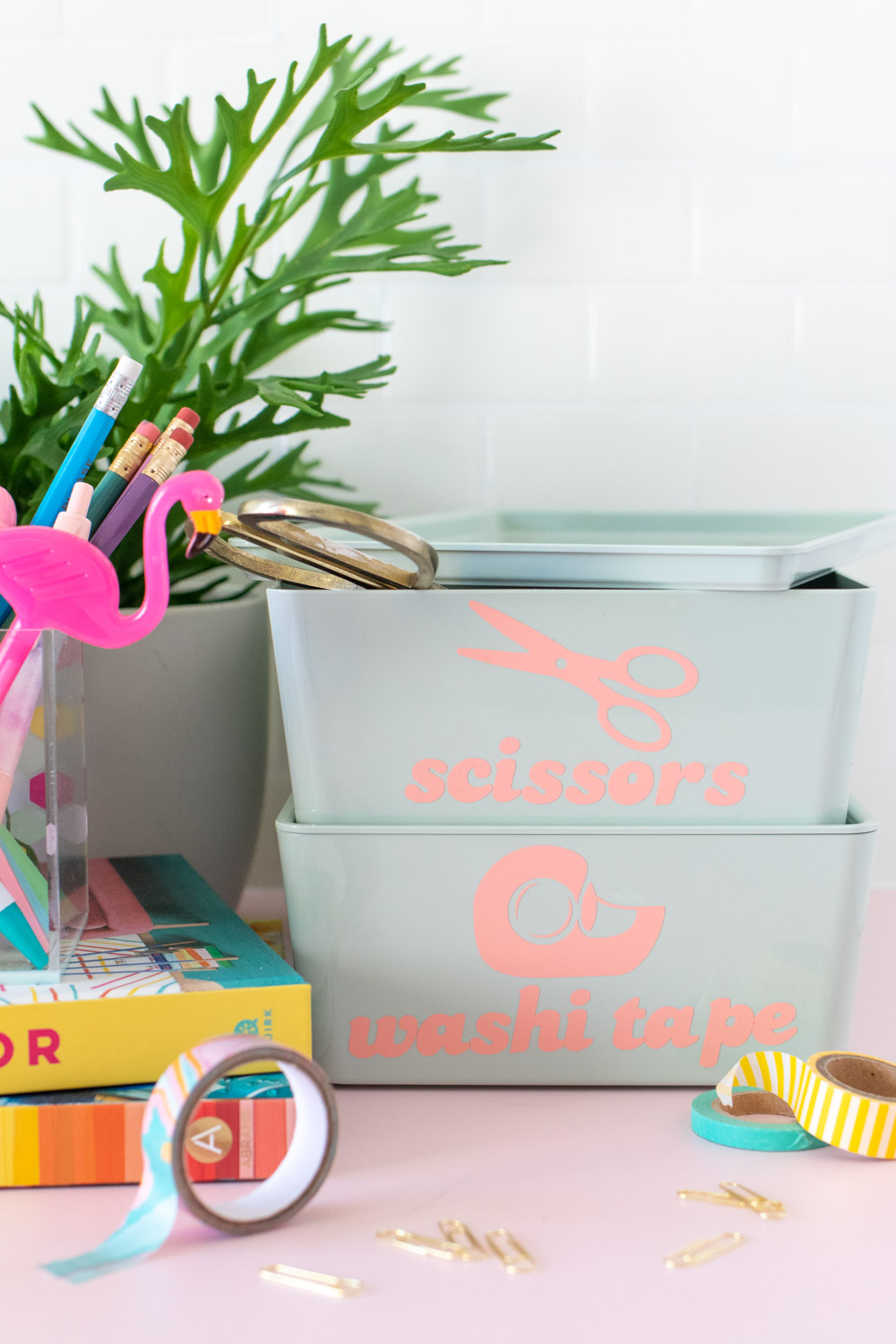 How to Make Vinyl Storage Bin Labels with a Cricut