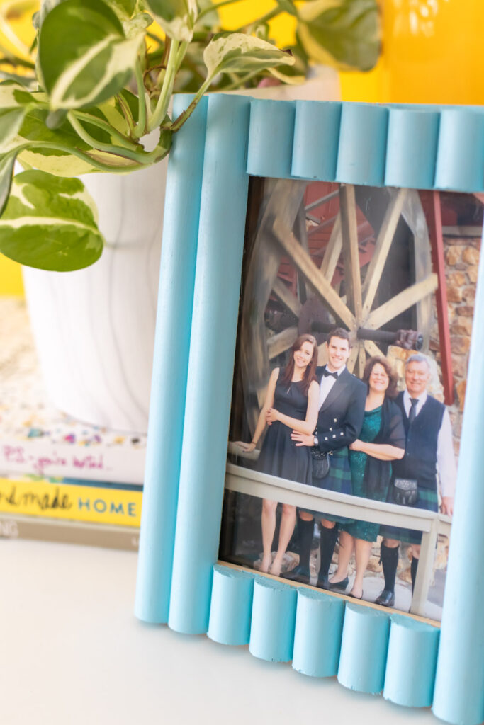 closeup of trim on photo frame